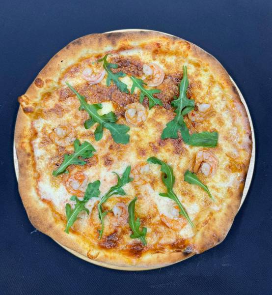 Пицца руккола с креветками